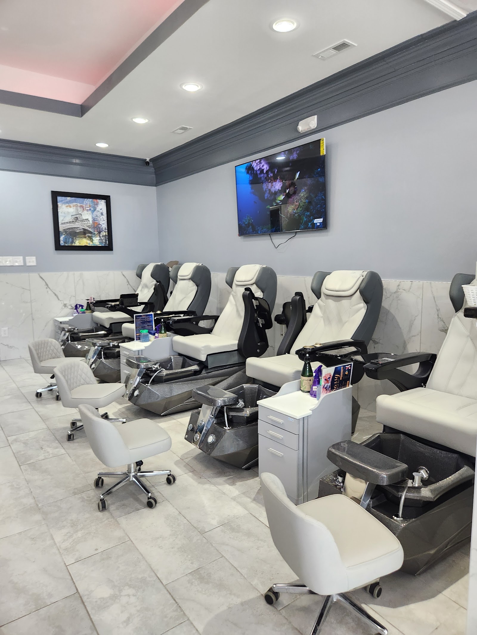 SASSY NAIL BAR nail photo 1
